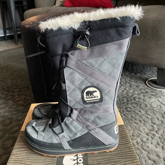 Sorel GLACY Explorer Waterproof  Boots (8) - Picture 4 of 11